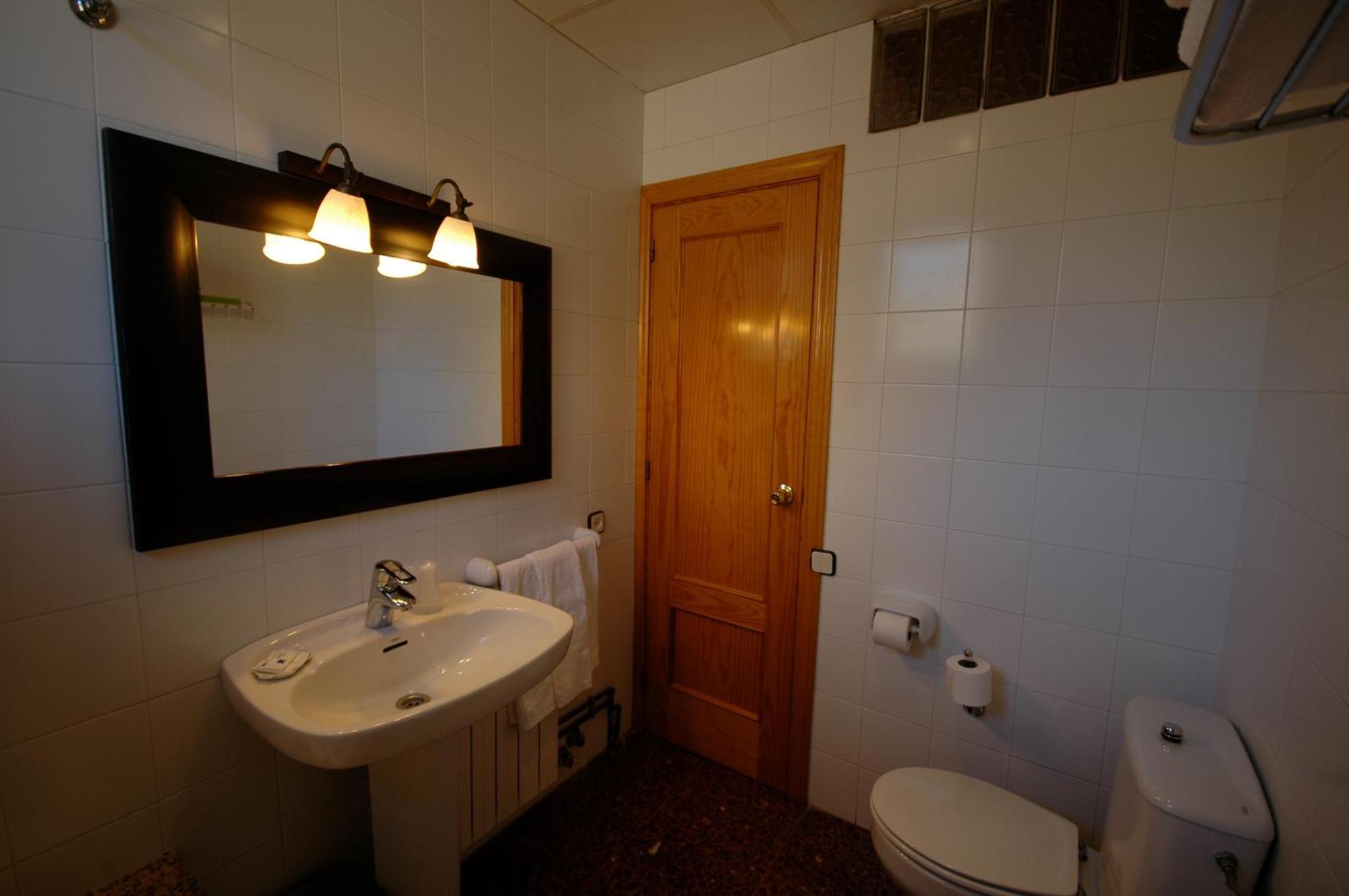 Hotel Els Puis Esterri d'Àneu Esterno foto