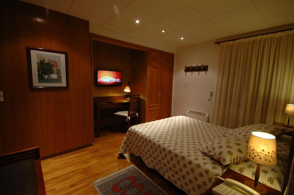 Hotel Els Puis Esterri d'Àneu Camera foto