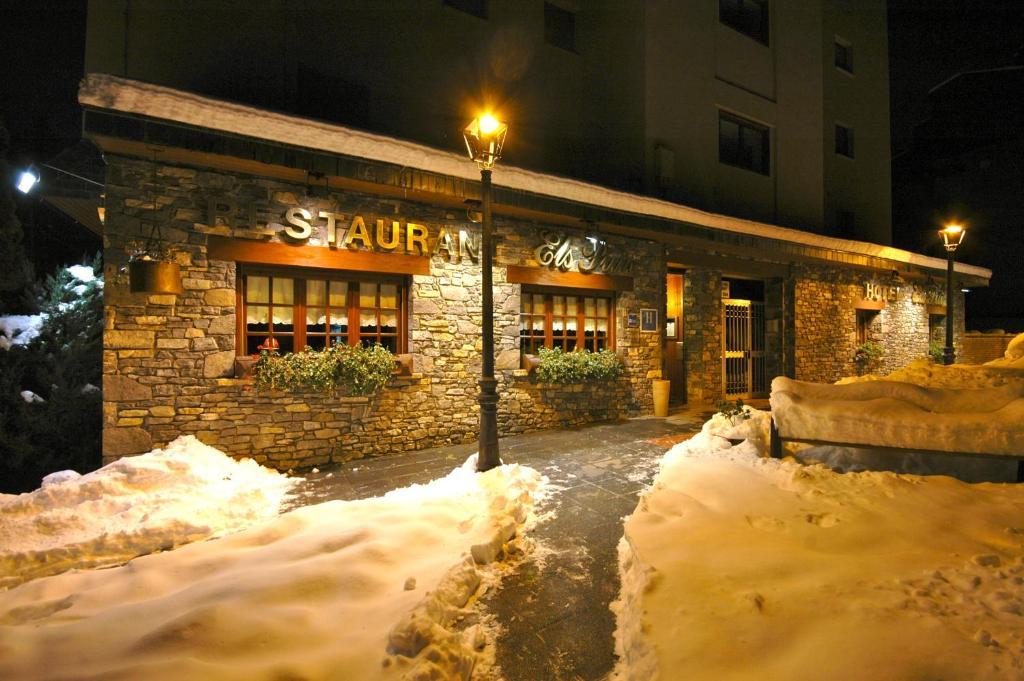 Hotel Els Puis Esterri d'Àneu Esterno foto