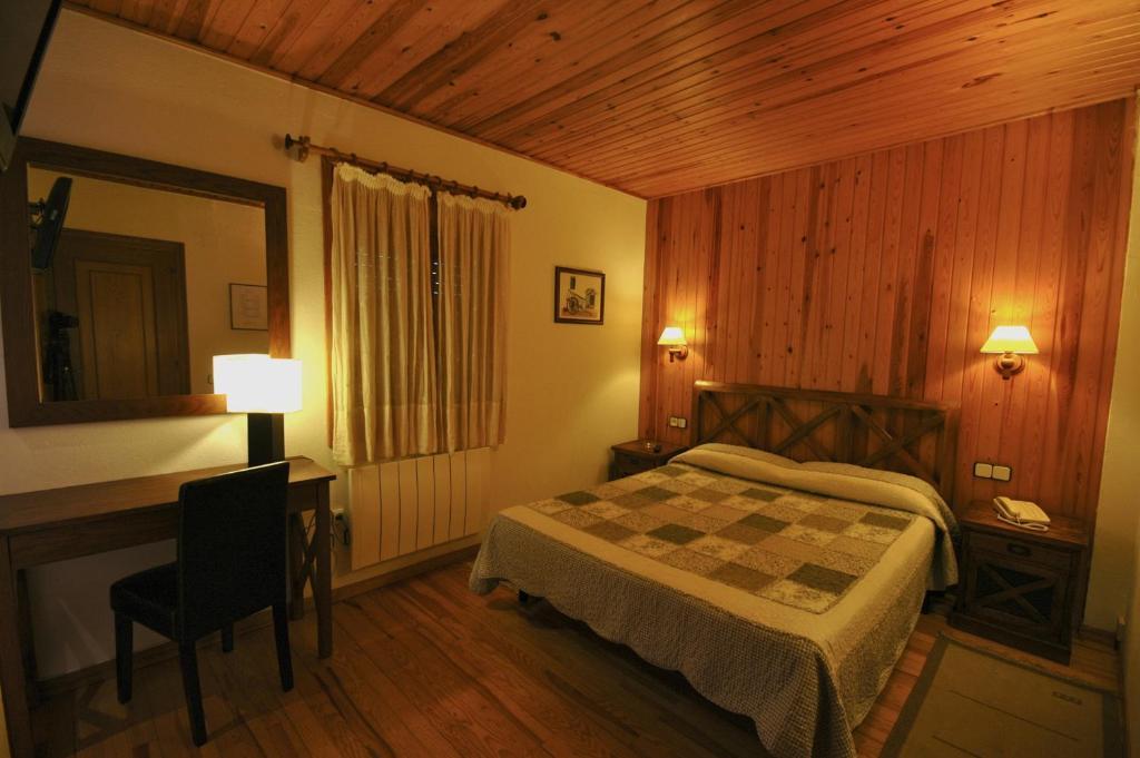Hotel Els Puis Esterri d'Àneu Camera foto